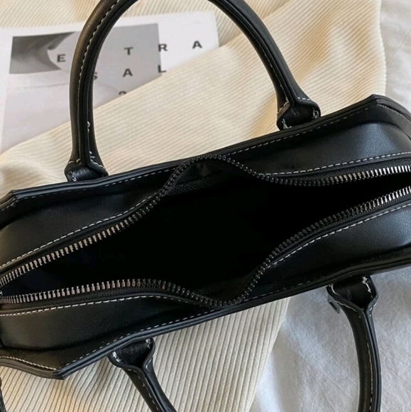 PU Batwing Spiderweb Crossbody Bag - Picture 6 of 16